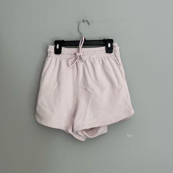 H&M Pink Sweat Shorts - Picture 1 of 3